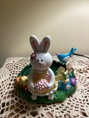 Easter Bunny candle holder with Pink Egg - White & Yellow